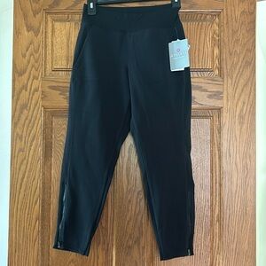 New Athleta Azur Capri breathable wicking black capris size XS